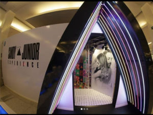Leia mais sobre o artigo Shopping Ponta Negra recebe exposição ‘Sandy e Junior Experience’