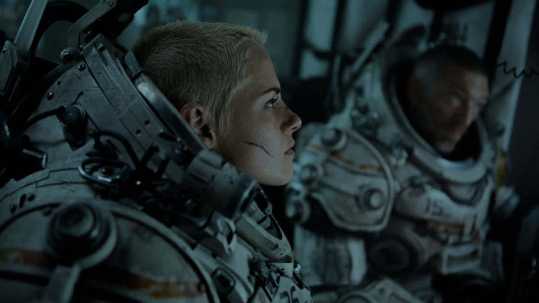 No momento, você está visualizando Kristen Stewart tenta sobreviver em trailer de Ameaça Profunda