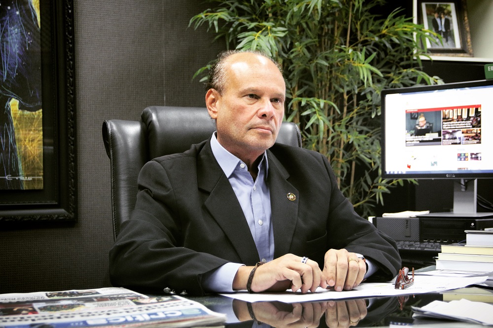 No momento, você está visualizando Mario de Mello anuncia concurso para Procuradoria Jurídica do TCE