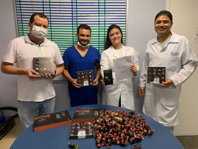 No momento, você está visualizando Cacau Show entrega chocolates para profissionais da saúde em Manaus