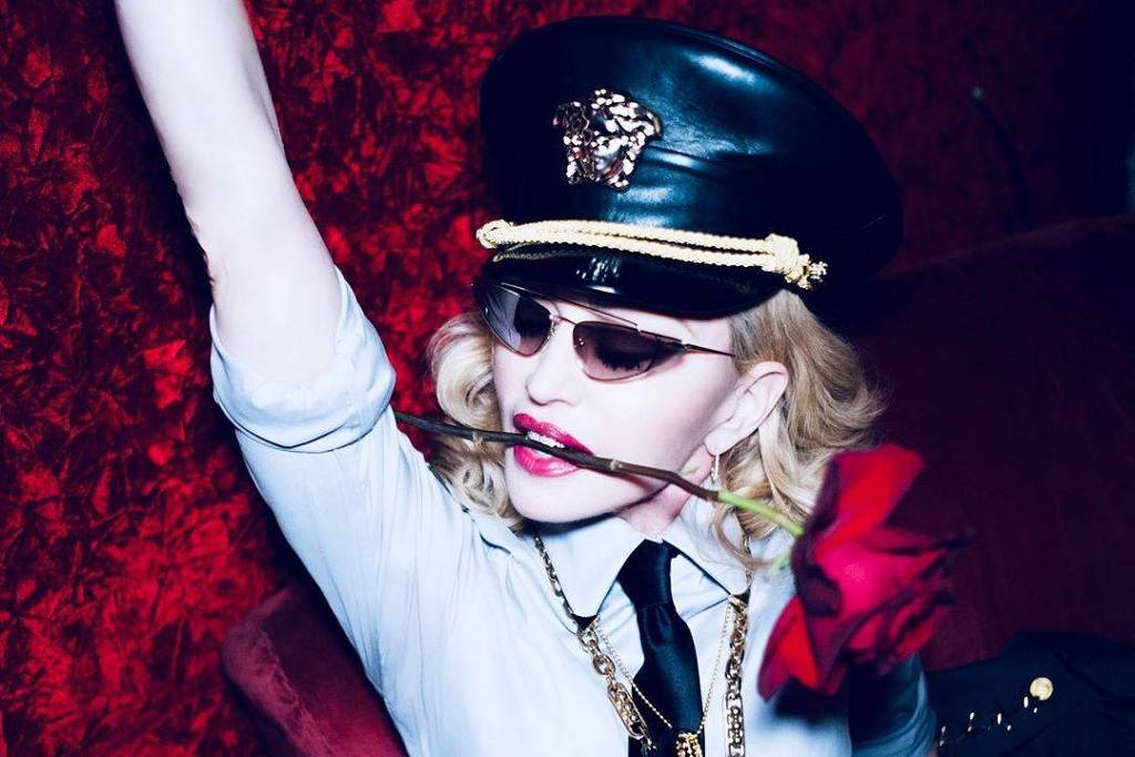 No momento, você está visualizando Madonna diz que seu teste mostrou anticorpos do coronavírus