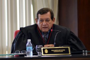 Leia mais sobre o artigo URGENTE: Desembargador suspende processo de impeachment de Wilson Lima