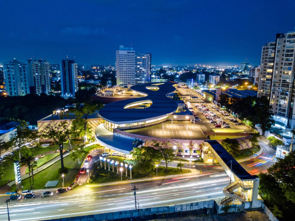 No momento, você está visualizando Manauara Shopping anuncia cinema drive-in no dia 17 de julho