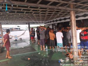 Leia mais sobre o artigo Batalhão Ambiental fecha rave clandestina em flutuante no Tarumã