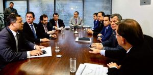 Leia mais sobre o artigo Deputados do AM votam a favor do perdão de dívida bilionária de igrejas