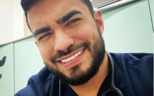 Leia mais sobre o artigo Médico diz que enfermeiros precisam fazer “xerecard” para ter sucesso