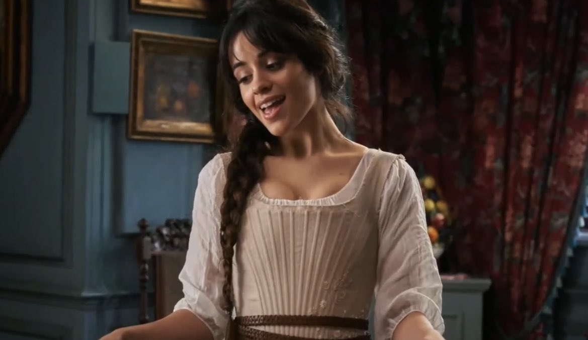 No momento, você está visualizando Camila Cabello aparece como Cinderela em primeiras imagens do longa