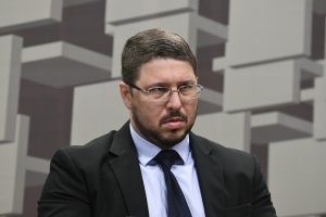 Leia mais sobre o artigo Vice-governador do Amazonas é alvo de operação da Polícia Federal