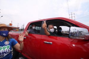 Leia mais sobre o artigo Amazonino acompanha adesivaço e bandeirada nas zonas Norte e Leste de Manaus