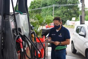 Leia mais sobre o artigo Em Manaus, gasolina comum tem média de preço de R$ 3,71 diz o Procon