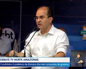 Leia mais sobre o artigo Principal alvo no debate, Ricardo Nicolau aproveita para apresentar propostas e destaca Faec para acabar com fila de cirurgias em Manaus