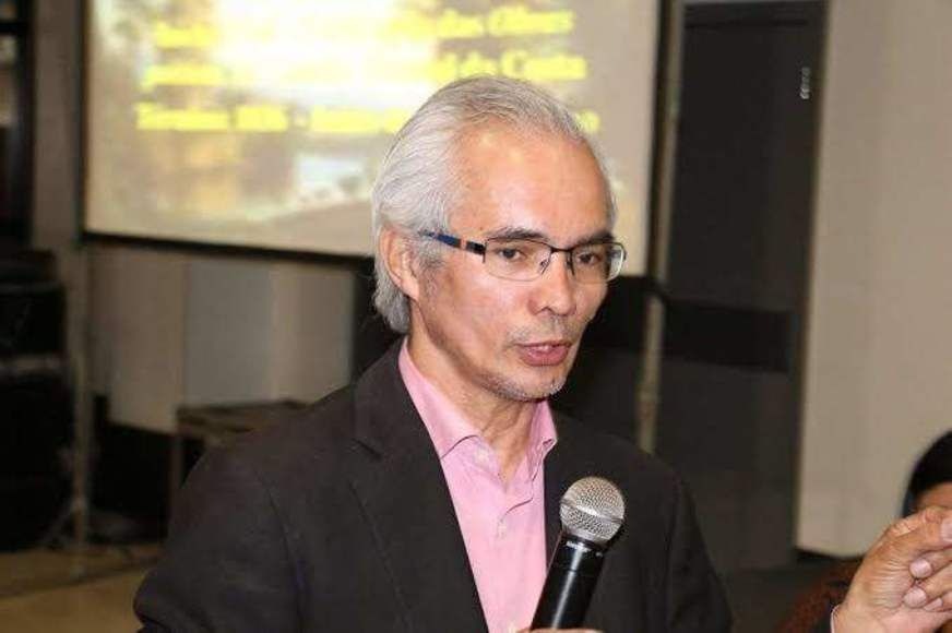 No momento, você está visualizando Professor Calheiros morre em Manaus vítima da Covid-19
