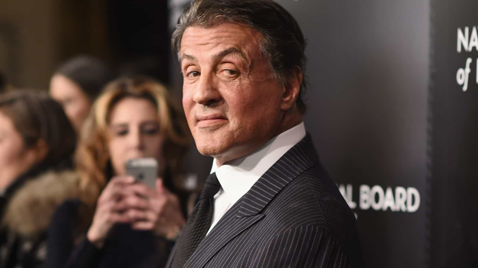 No momento, você está visualizando Sylvester Stallone é anunciado no elenco do filme ‘Esquadrão Suicida 2’