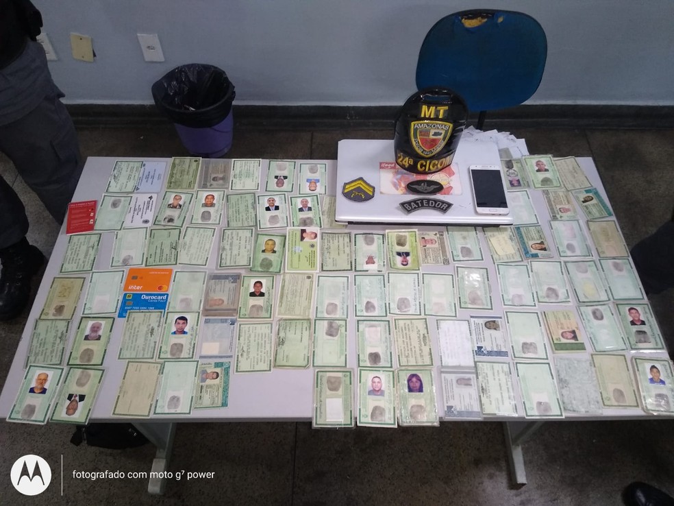 No momento, você está visualizando Idoso é presos com mais de 84 documentos falsos em Manaus