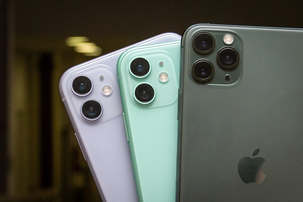 No momento, você está visualizando Procon quer exigir que Apple forneça carregador em novos iPhones aos clientes que pedirem