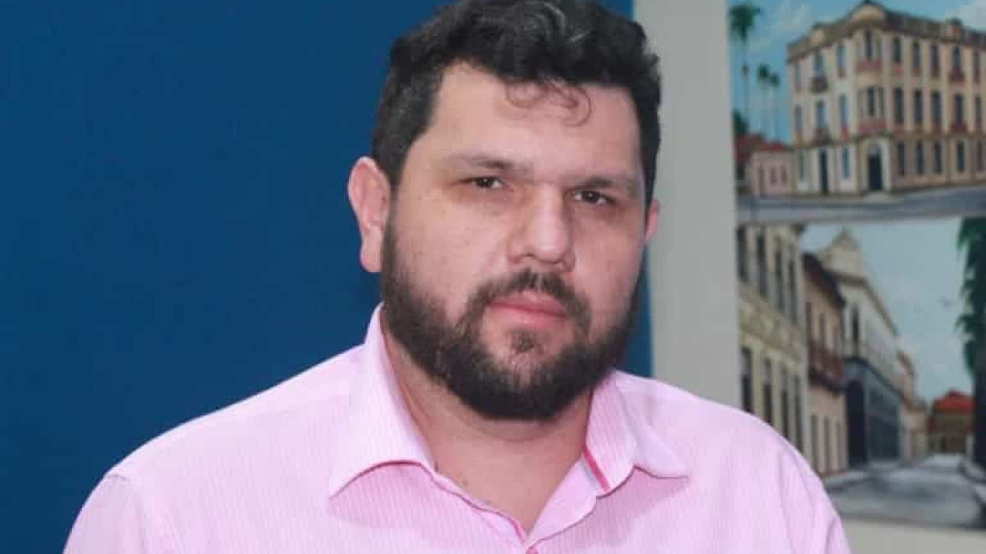 No momento, você está visualizando Após violação de domiciliar, STF decreta prisão de blogueiro bolsonarista