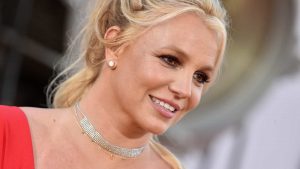 Leia mais sobre o artigo Britney Spears permanecerá sob tutela do pai até setembro de 2021