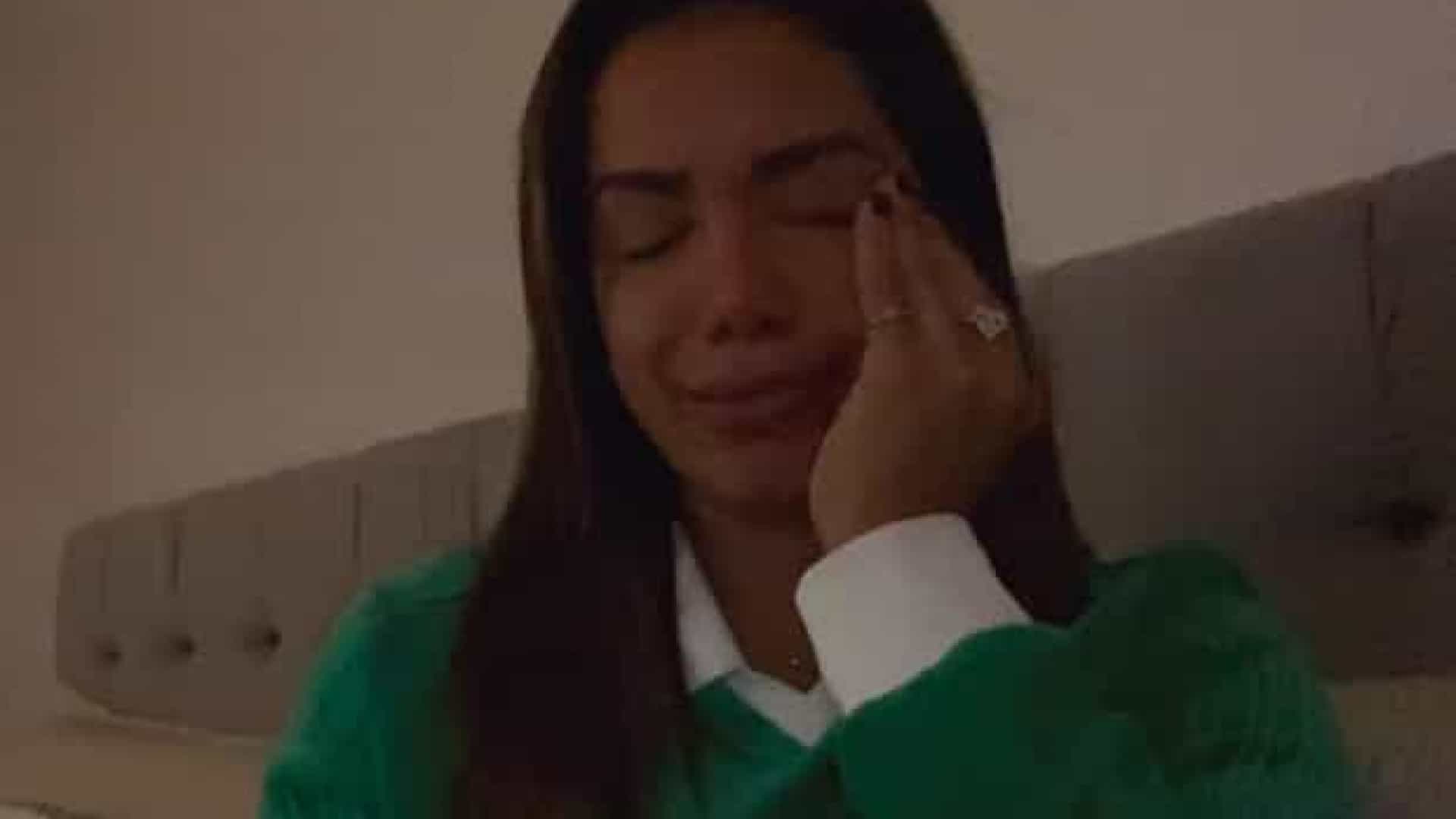 No momento, você está visualizando Anitta revela que foi estuprada aos 14 anos de idade