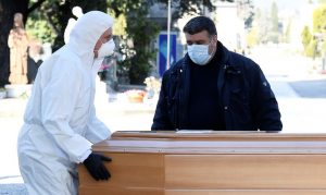 Leia mais sobre o artigo Total de mortes no mundo por covid-19 passa de 2 milhões