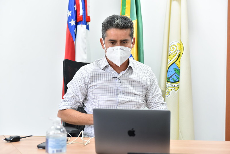 No momento, você está visualizando Prefeito David Almeida afirma que município tem oxigênio para manter serviços