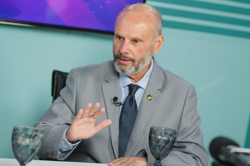 No momento, você está visualizando TCE-AM exige lista nominal de vacinação do Governo e Prefeitura de Manaus em 24 horas