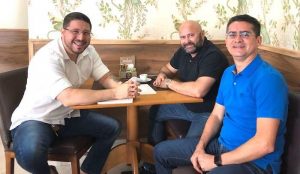 Leia mais sobre o artigo David Almeida nomeia mulher do vice-governador do Amazonas Carlos Almeida
