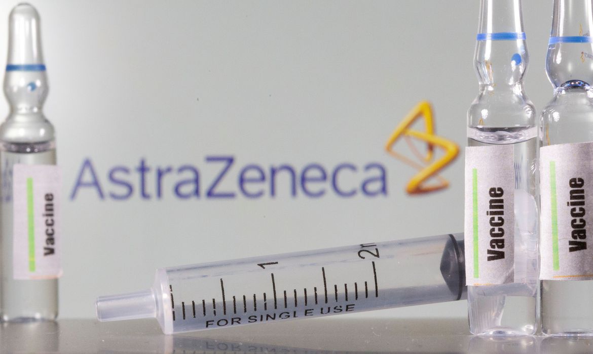 No momento, você está visualizando Distribuição de vacinas da AstraZeneca deve começar neste sábado
