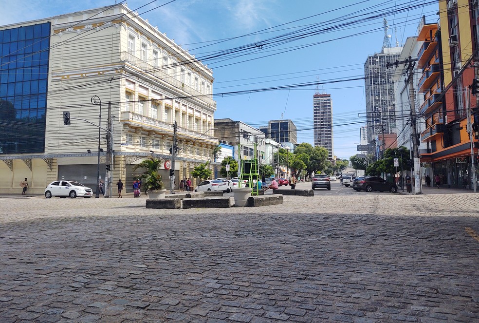 No momento, você está visualizando Governador anuncia decreto que proíbe circulação de pessoas entre 19h e 6h em Manaus