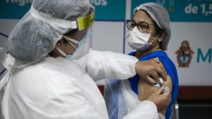 Leia mais sobre o artigo Em Manaus, trabalhadores de saúde devem atentar para a segunda dose da vacina