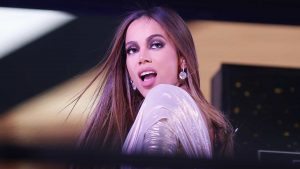 Leia mais sobre o artigo Anitta compara cancelamento dentro do BBB 21 com o da internet