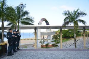Leia mais sobre o artigo Praia da Ponta Negra continua interditada até 31 de março