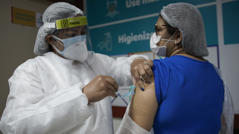 No momento, você está visualizando Manaus supera a meta de vacinar 90% dos trabalhadores da saúde