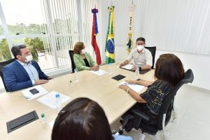Leia mais sobre o artigo Prefeito assina compromisso com o Ministério Público para garantir políticas públicas a crianças e adolescentes