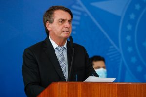 Leia mais sobre o artigo Bolsonaro aciona STF para derrubar o lockdown do DF, BA e RS