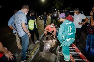 Leia mais sobre o artigo Prefeitura interdita trecho da Djalma Batista