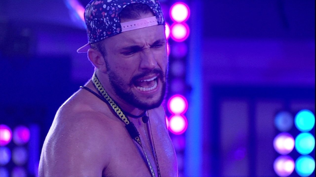 No momento, você está visualizando BBB 21: Arthur se revolta com Fiuk após fofoca contada por Caio
