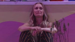 Leia mais sobre o artigo Festa cheia de funk termina com choro, DRs e até selinho quádruplo no BBB
