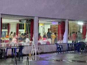 Leia mais sobre o artigo Festa clandestina com cerca de 300 pessoas é encerrada em Manaus