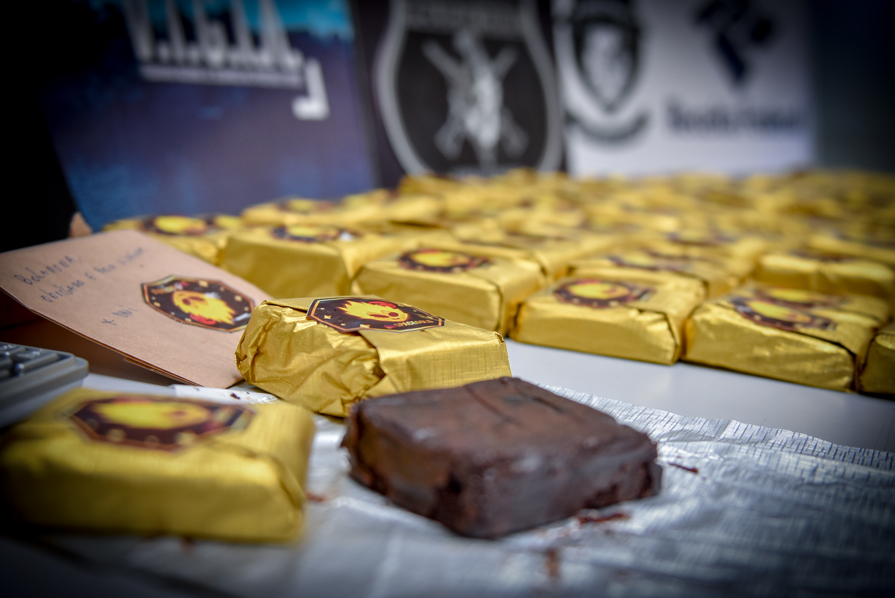 No momento, você está visualizando Polícia prende homem que vendia brownie com maconha em Manaus