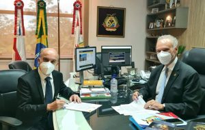 Leia mais sobre o artigo TCE-AM assina contrato com a FGV para realização do concurso público