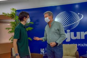 Leia mais sobre o artigo ‘Qualquer ameaça à democracia é inimiga nossa’, diz Arthur Virgílio em debate com vereador Amom Mandel