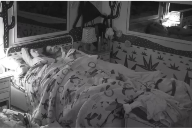 No momento, você está visualizando Juliette dorme com Fiuk e é criticada por Viih Tube: ‘talarica’