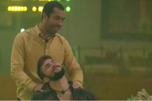 Leia mais sobre o artigo Arthur faz pedido inusitado para Gil na festa do BBB: ‘mordidinha’