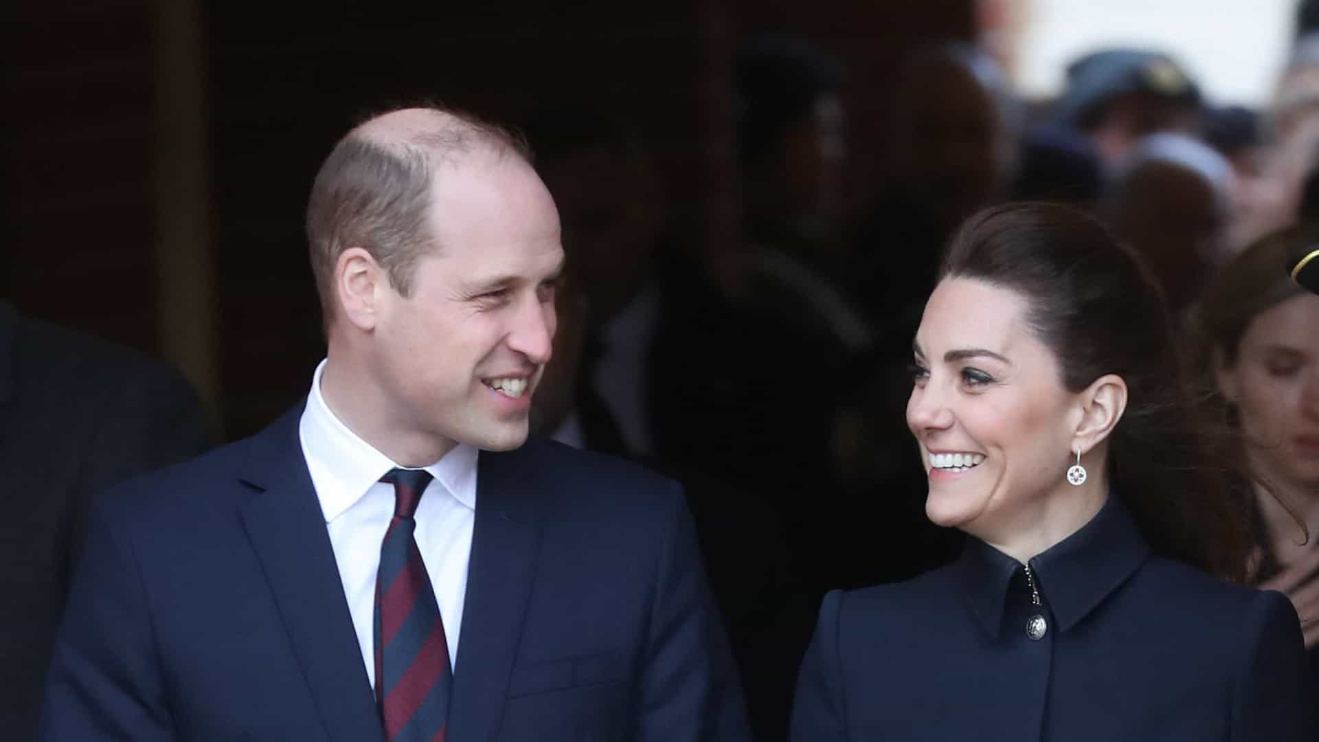 No momento, você está visualizando Kate Middleton e príncipe William procuram funcionário no LinkedIn