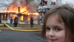 Leia mais sobre o artigo Meme de garota em frente a incêndio é vendido por R$ 2,5 milhões