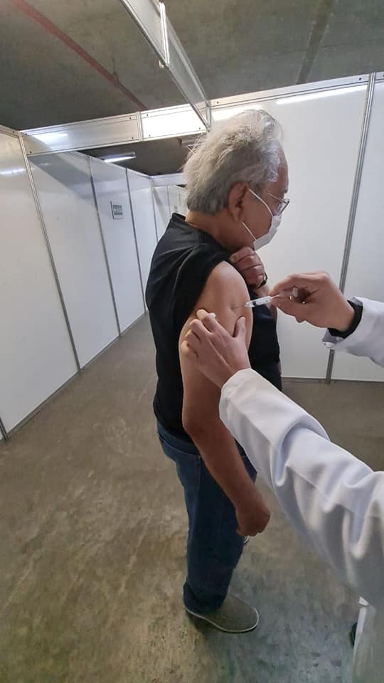 Leia mais sobre o artigo Amazonino Mendes toma 2ª dose de vacina contra Covid