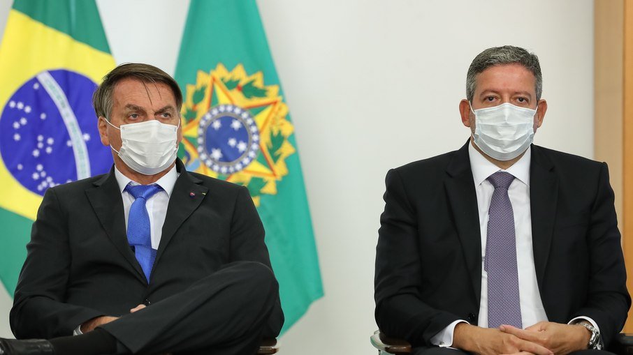 Leia mais sobre o artigo Lira analisa impeachment de Bolsonaro: “Vamos nos posicionar em breve”