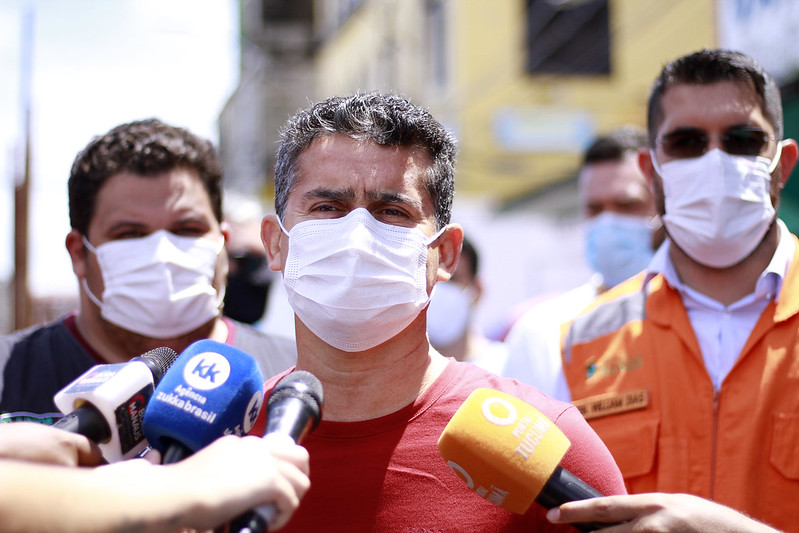 Leia mais sobre o artigo David acompanha construção de pontes na Manaus Moderna e anuncia transferência de feirantes