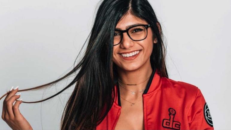 No momento, você está visualizando Mia Khalifa responde após ser citada na CPI da Covid