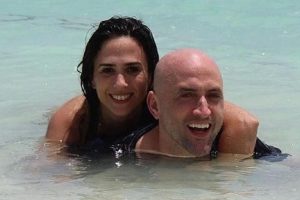 Leia mais sobre o artigo Tatá Werneck nega boatos de morte de Paulo Gustavo